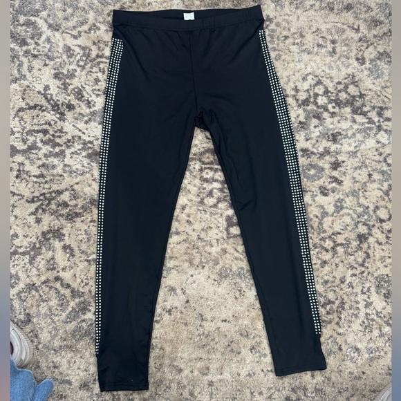 Pants - XLg leggings with rhinestones on outer legs - vertical smoke & pet free home